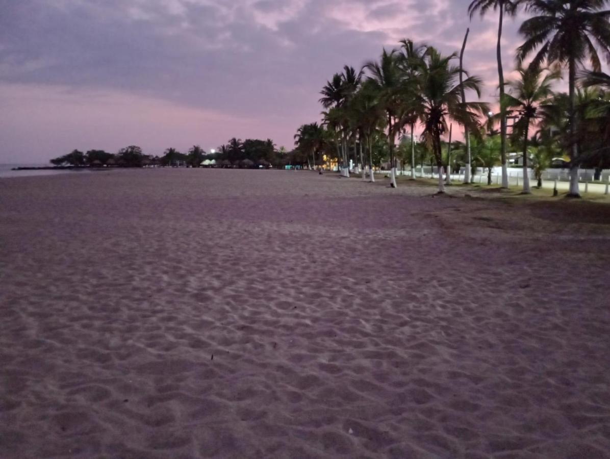 Al Lado Del Mar, Polaris,